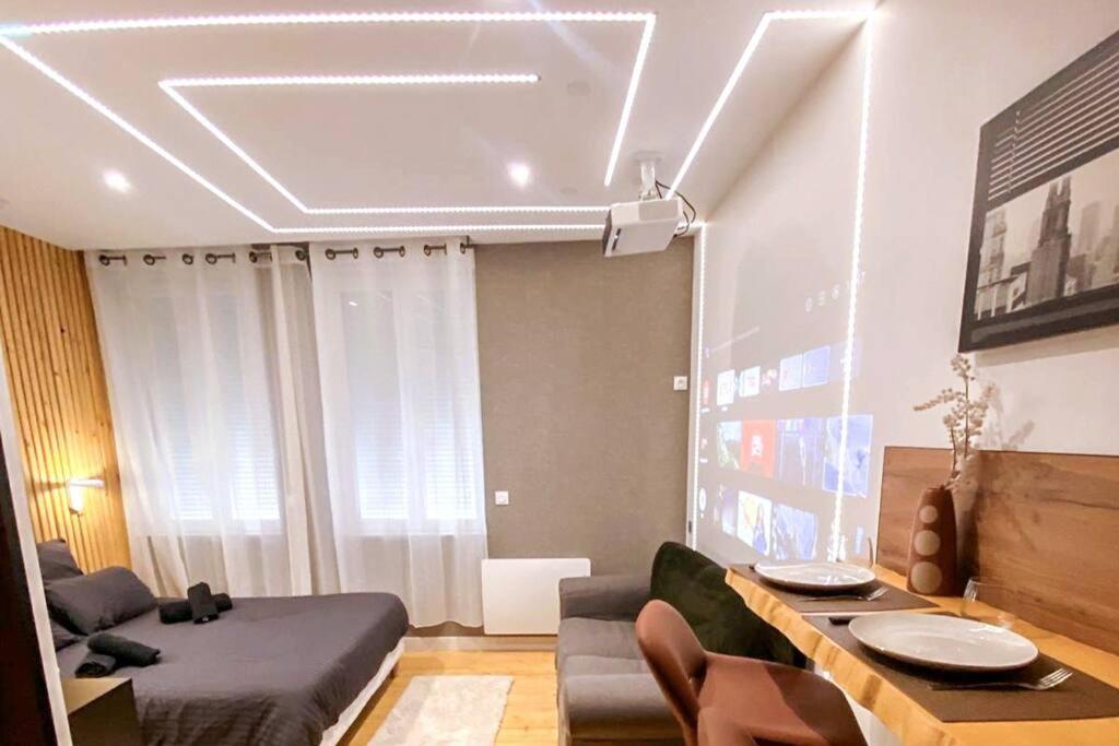 Le Pluvier D'Argent*Home Cinema Abbeville Esterno foto